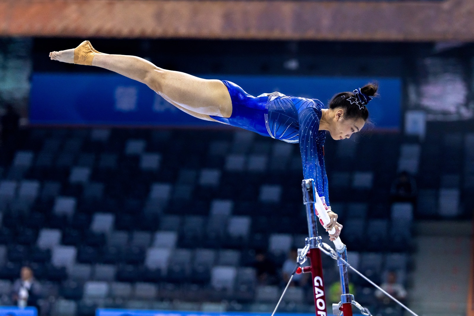 罗宾逊23+12 巴恩斯15+7+5 猛龙30分大胜送篮网5连败