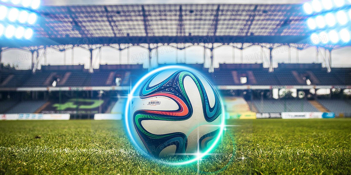 记者：泰山不会放弃成绩搞年轻化，韩鹏明年是否执教还没定