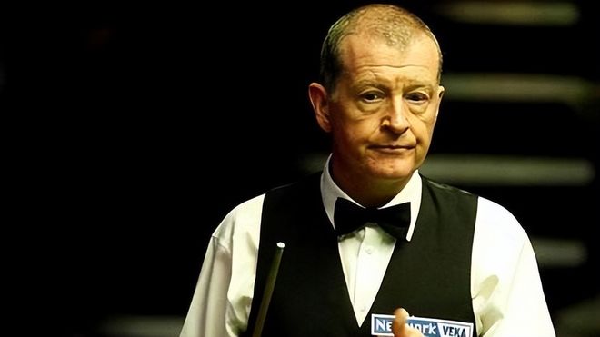 符合现代足 符合现代足