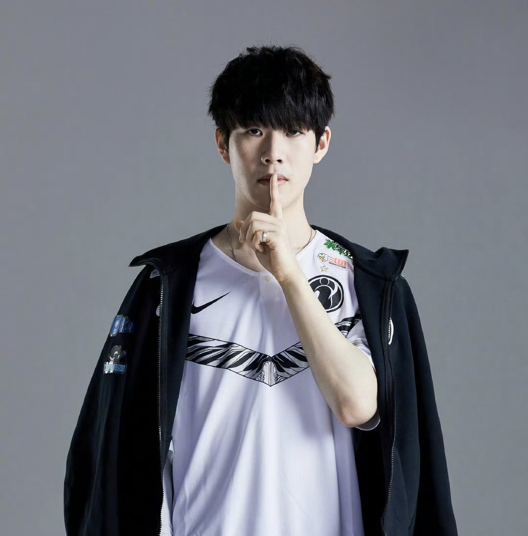 得很有气势 得很有气势