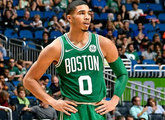 五连鞭制胜！加里-威尔逊6-2战胜马克-艾伦 将与肖国栋争夺武汉赛冠军