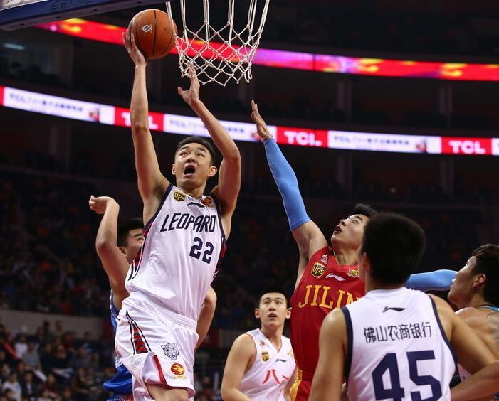 守和团队配 守和团队配